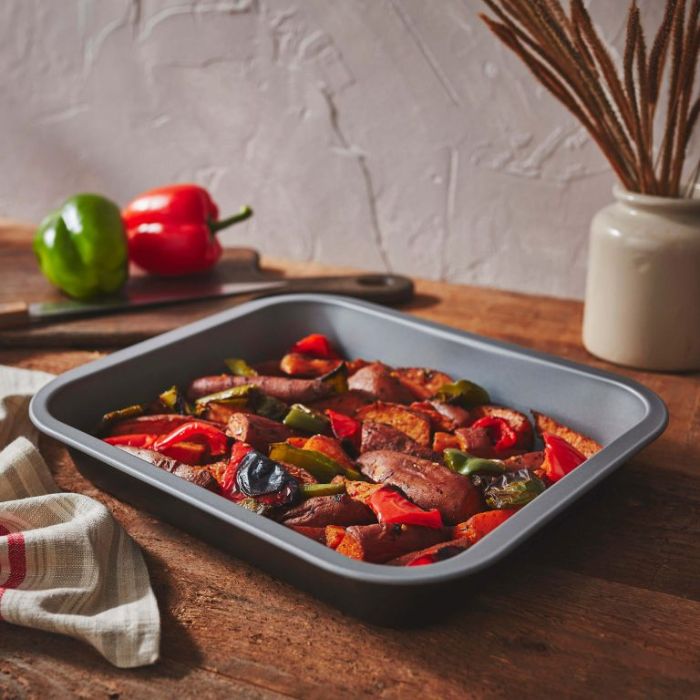 Baker & Salt Non-Stick Roasting Tray – Deep Oven Baking Tray